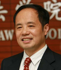王利明